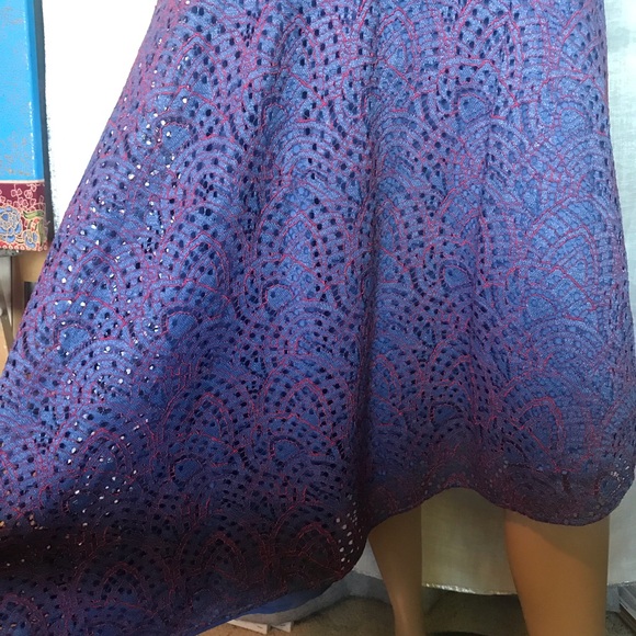 NWT Banana Republic asymmetrical lace dress. - Picture 7 of 11